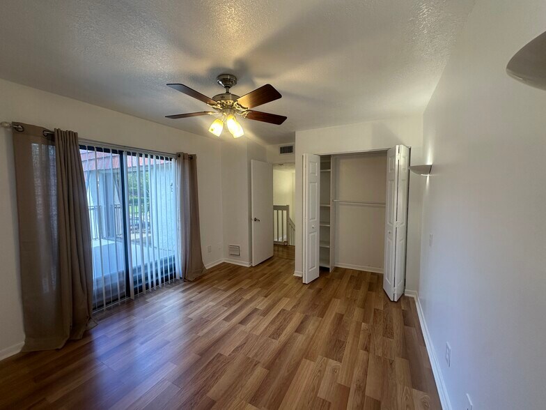 Building Photo - 8559 Boca Rio Dr