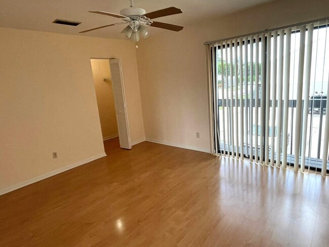 Building Photo - 4105 Inlet Cir