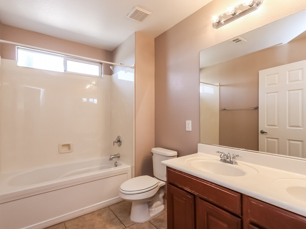 Building Photo - 9277 Lost Shanty Ct