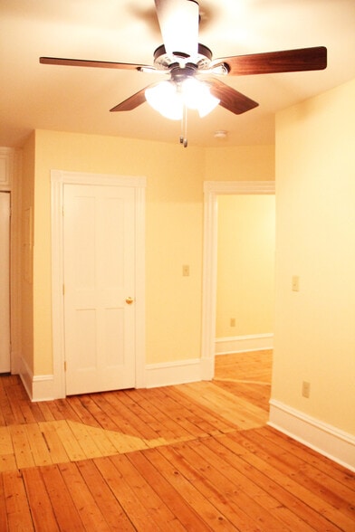 Building Photo - 23 West Ln