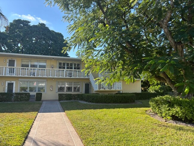 Building Photo - 87 Windsor D