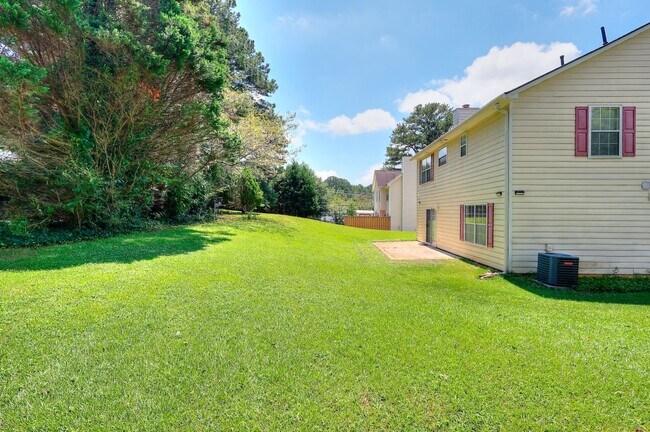 Building Photo - 665 Walnut Creek Dr NW