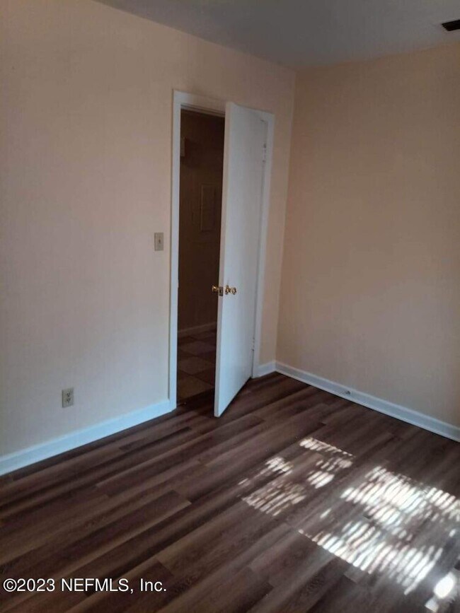 Building Photo - 6103 Wilson Blvd