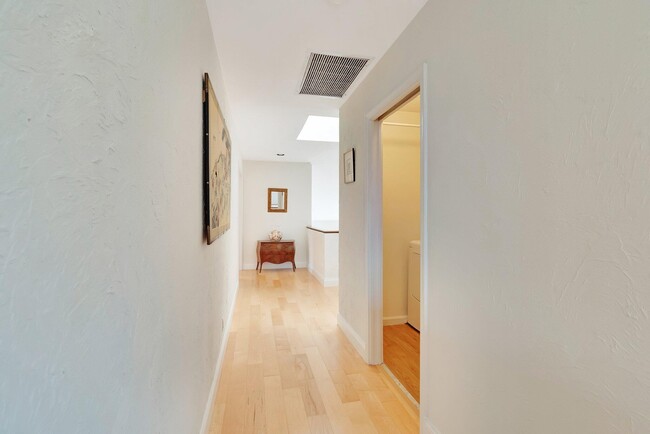 Building Photo - 6427 Via Rosa