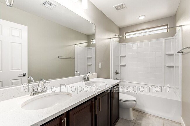 Building Photo - 4046 S 58th Ln
