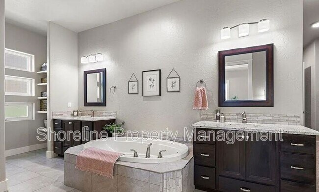 Building Photo - 11699 W Alyxandra Dr