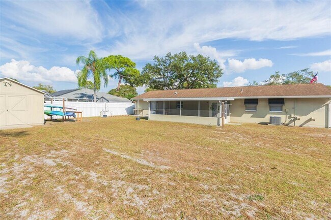 Building Photo - 6710 Mornay Cir