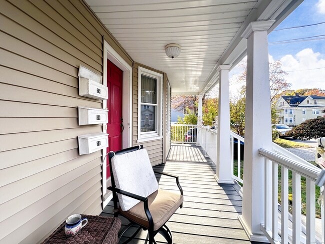 Building Photo - 76 Nichols Ave