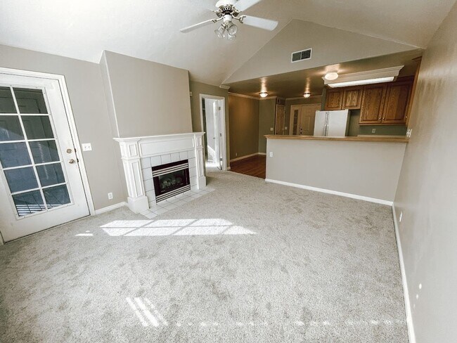 Building Photo - 56 N Garden Park Dr