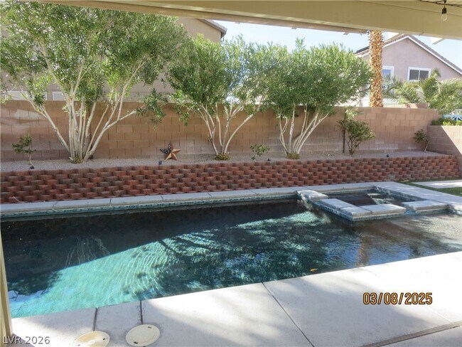 Building Photo - 499 Holly Hunt St