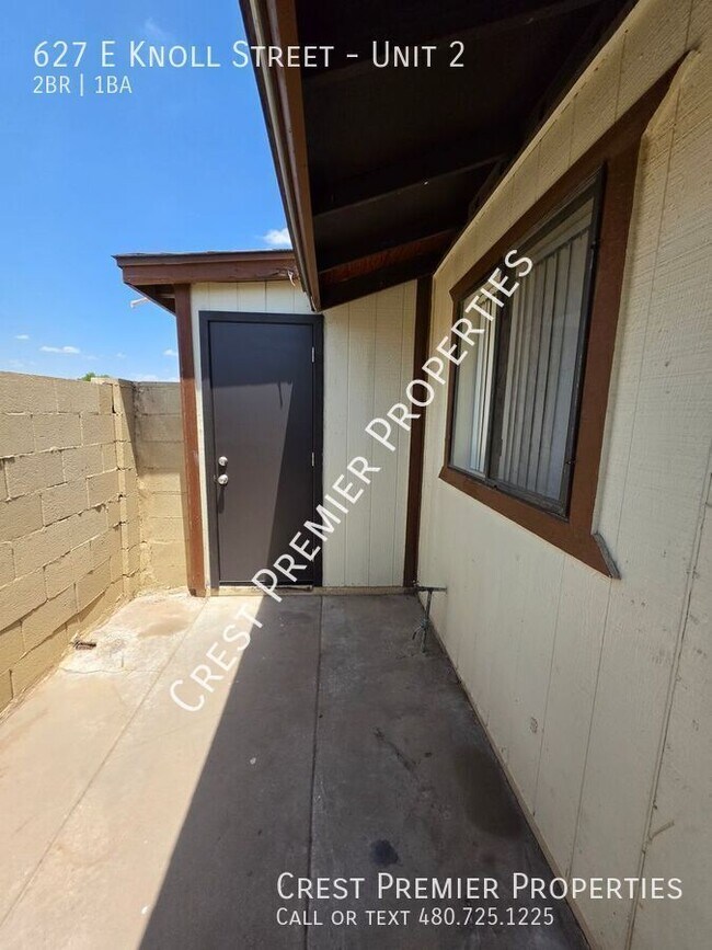 Building Photo - 627 E Knoll St