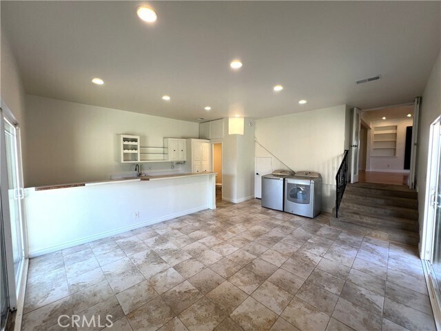 Building Photo - 8322 Regis Way