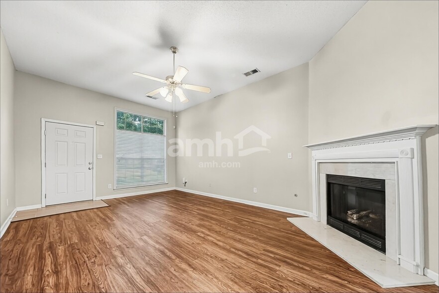Building Photo - 7072 Parkbrook Ln