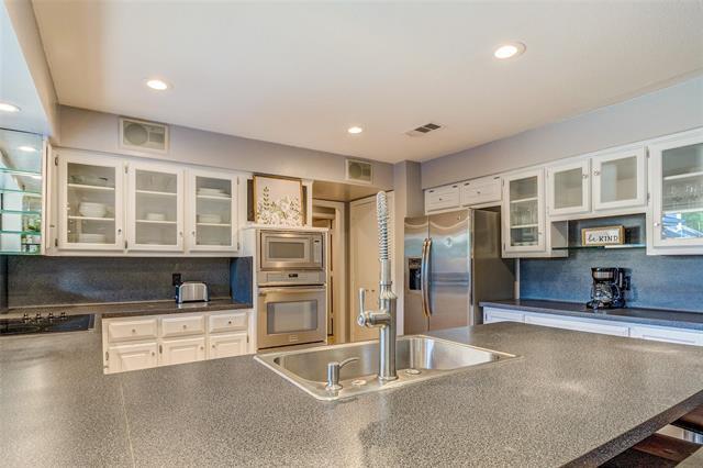 Building Photo - 6009 Black Berry Ln