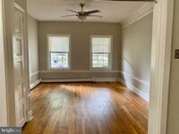 Building Photo - 1509 Delaware Ave