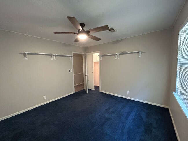 Building Photo - 1825 Edwardian Way