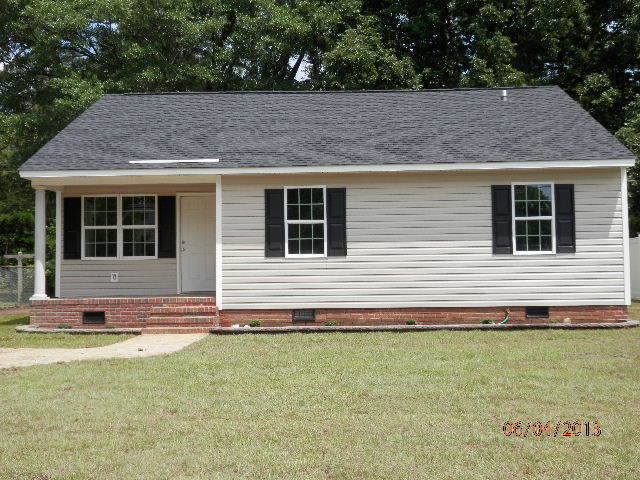 Primary Photo - 3 Bedroom, 2 Bath Home