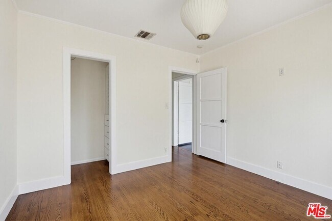 Building Photo - 3014 Sagamore Way