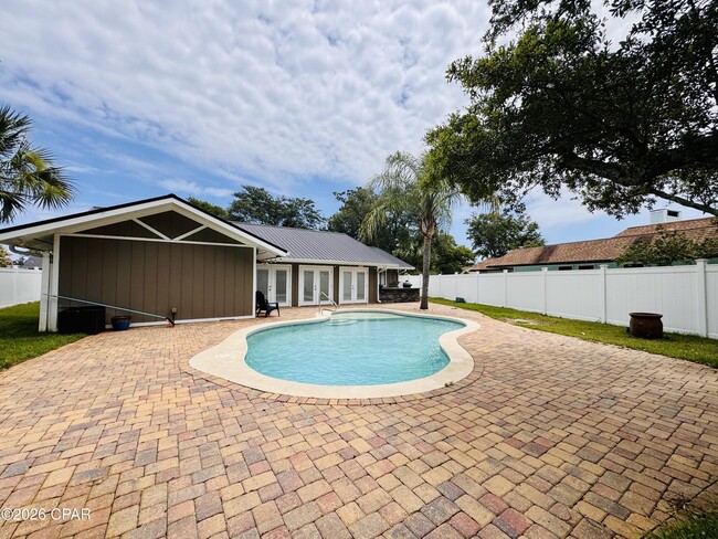 Building Photo - 916 Cobia Dr