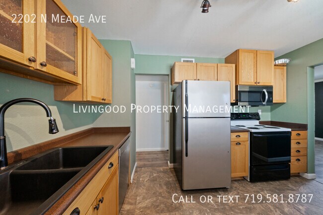 Building Photo - 2202 N Meade Ave