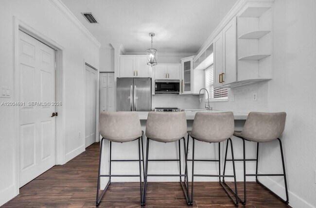 Building Photo - 14055 SW 51st Ln