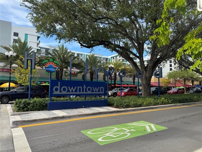 2060 Hollywood Blvd 2060 Hollywood - 2060 Hollywood Blvd Hollywood Fl Building Photo 