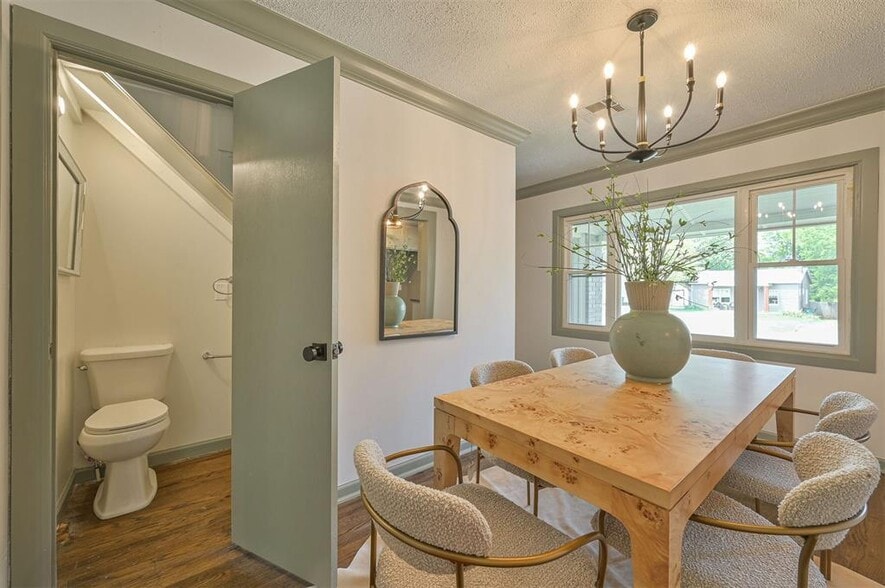 Building Photo - 1710 NW 40th St