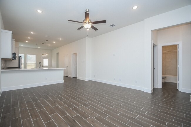 Building Photo - 2823 Sunrise Fld Ln