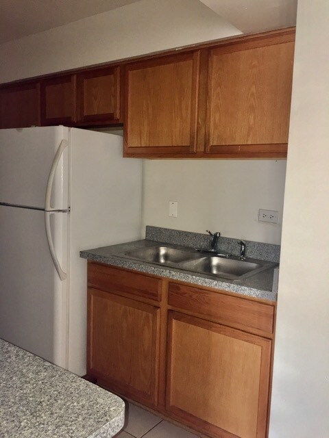 Kitchen - 5450 W 127th St