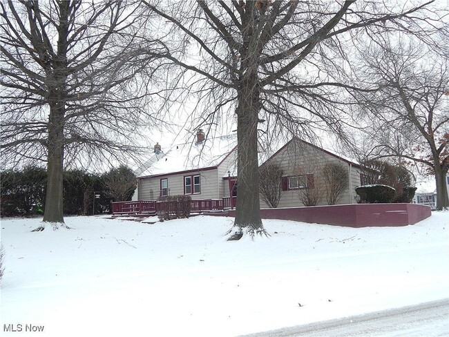Building Photo - 12701 Oakview Blvd