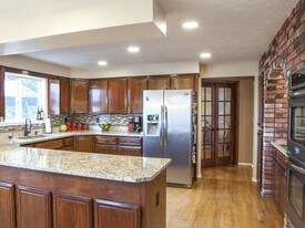 Building Photo - 7720 E Columbia Ct