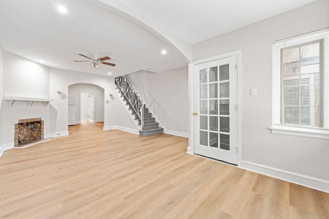 Primary Photo - ???UPDATED 3 BEDROOMS AND 1BATH HOME WITH ...