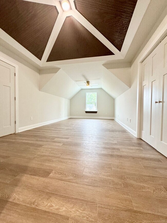 Building Photo - Beautiful 4 Bedroom, 3 Bath home located in Myrtle Grove Plantation!