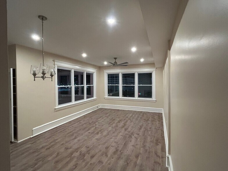 Building Photo - 3501 Ventnor Ave