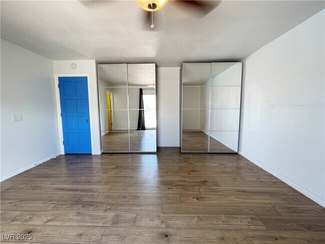 Building Photo - 3548 Silver Bend St