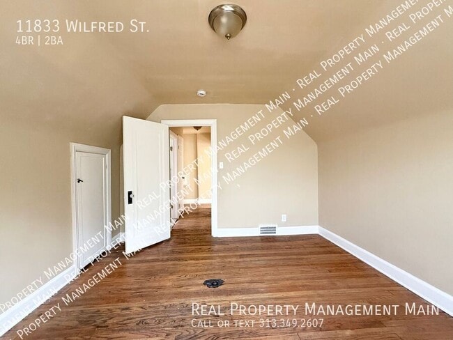 Building Photo - 11833 Wilfred St