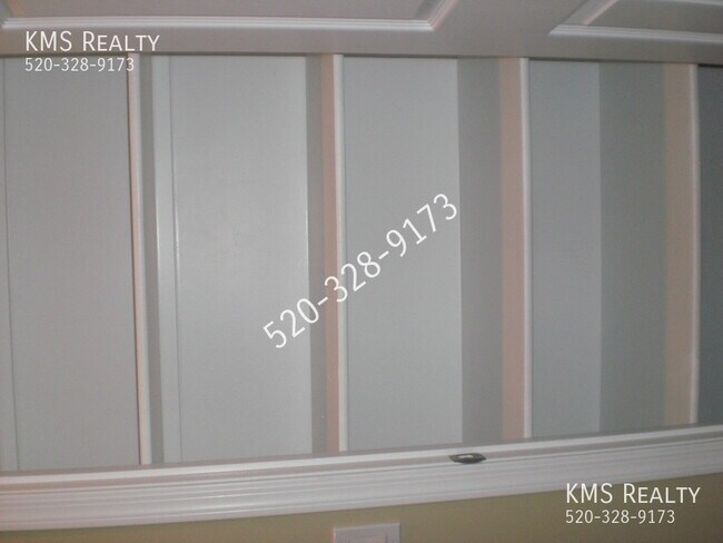 Building Photo - 14013 E Voss St