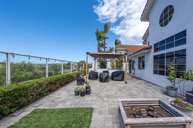 Building Photo - 8 Vistamar, Laguna Niguel