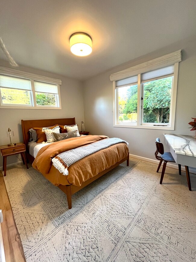 Building Photo - 1844 Heather Ln