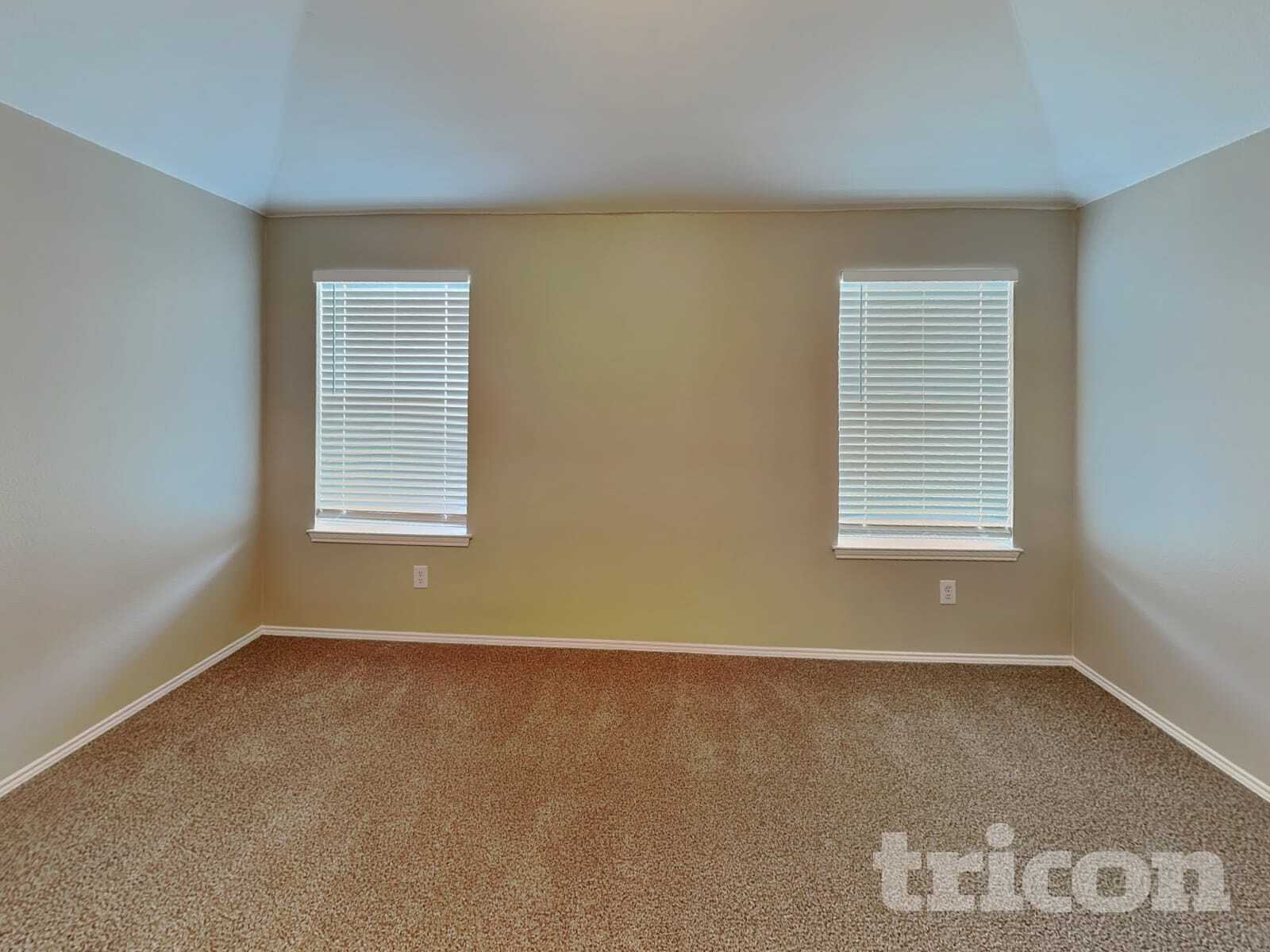 Building Photo - 1563 Nottingham Dr