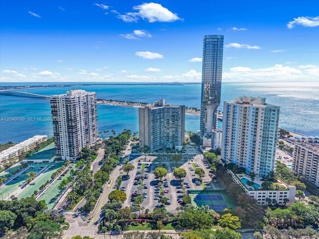 Building Photo - 2451 Brickell Ave