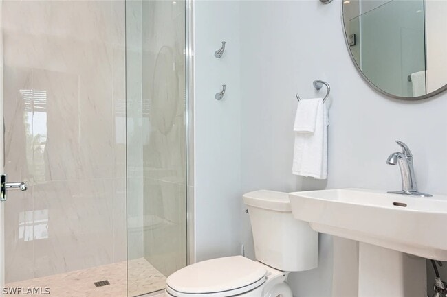 Building Photo - 101 8th St S