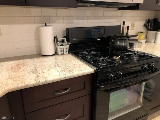 Building Photo - 151 Gregory Ln