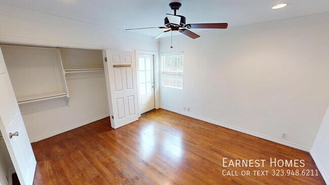 Building Photo - 4944 Cartwright Ave