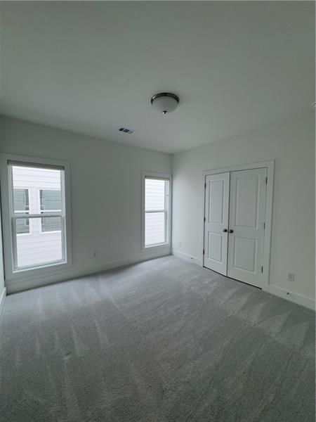 Building Photo - 1255 Westshore Dr