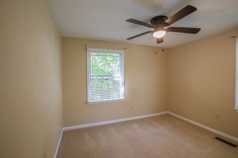 Building Photo - 5518 Old Crain Hwy