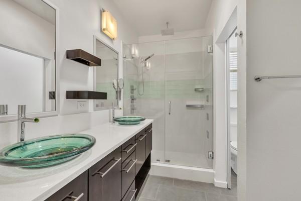 Building Photo - 1665 E Lafayette Ave