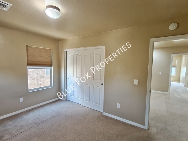 Building Photo - 5874 N Dartwhite Dr