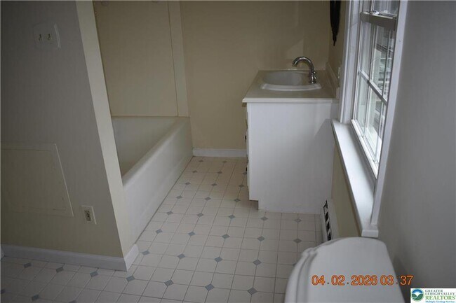 Building Photo - 538 S 23rd St