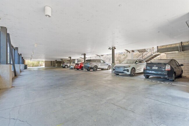 Building Photo - 2205 N Lamar Blvd